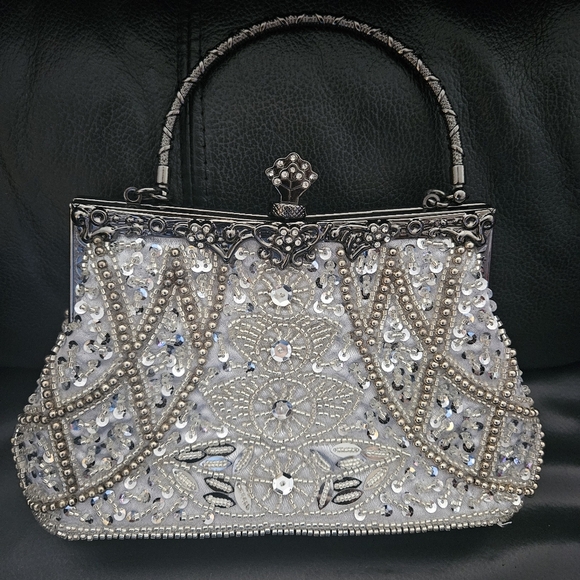 Vintage Elegant Silver Embroidered Studded Embellished Formal Handbag Gun Metal - Picture 4 of 10